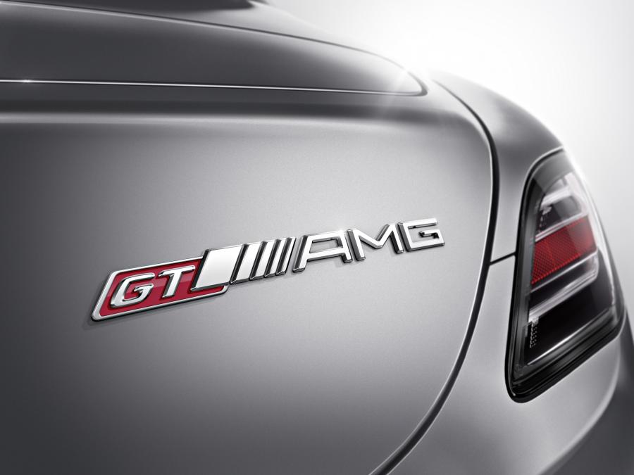  Mercedes-Benz SLS AMG GT 2012 года  (фото 8 из 12)